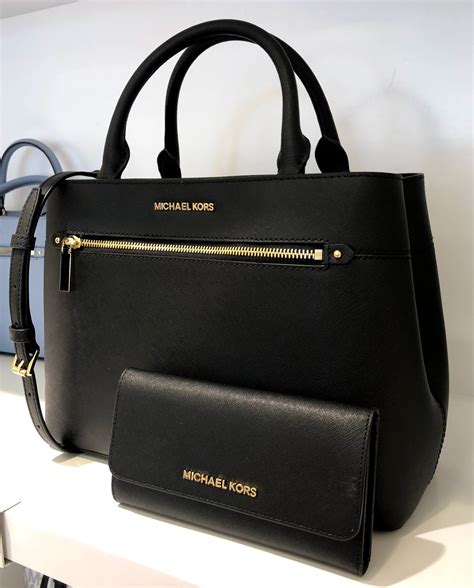 michael kors hailee bag|Michael Kors Hailee Large Satchel With Sling, Leather, Black.